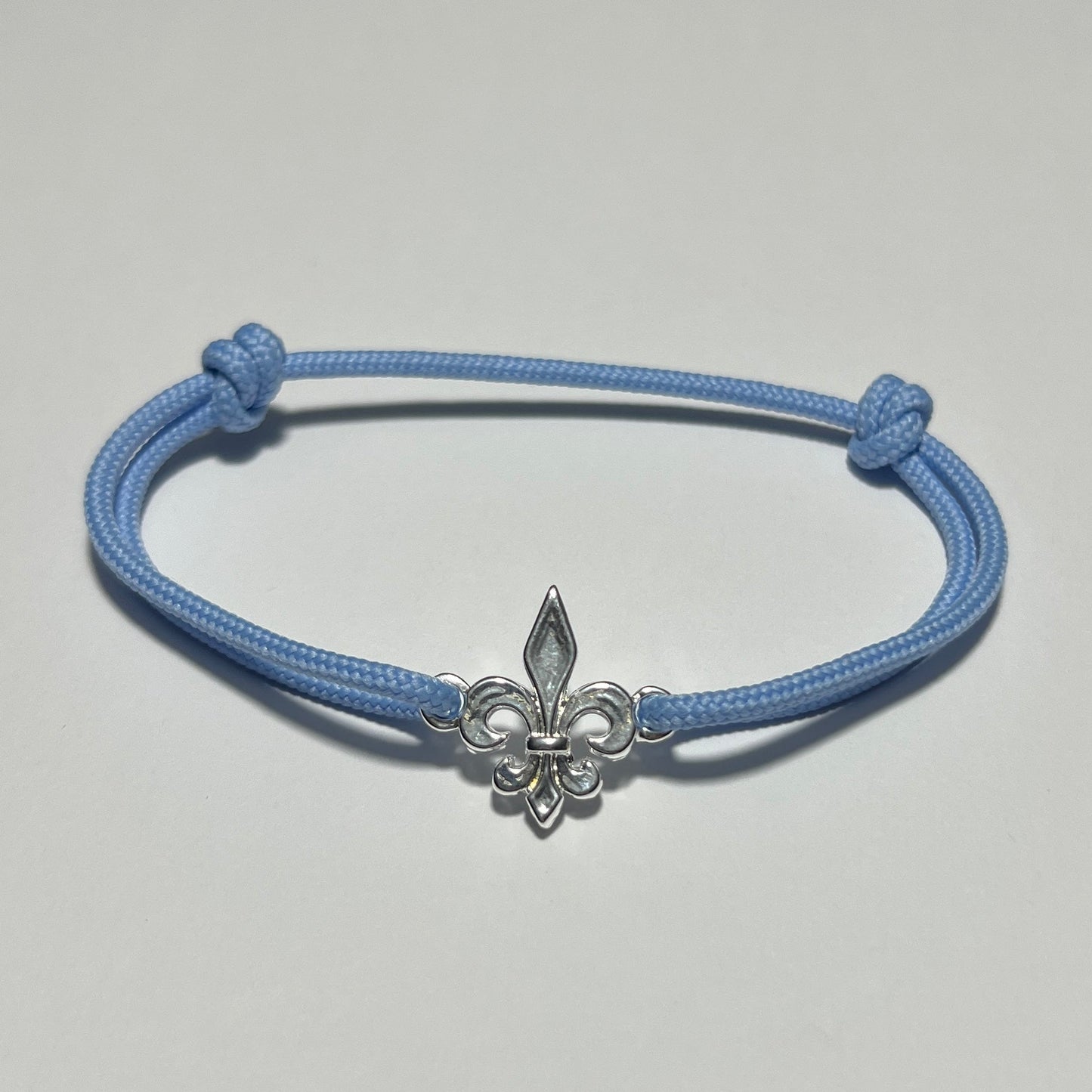 Fleur de Lys Bleu Ciel