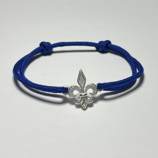 Bijou fleur de lys.